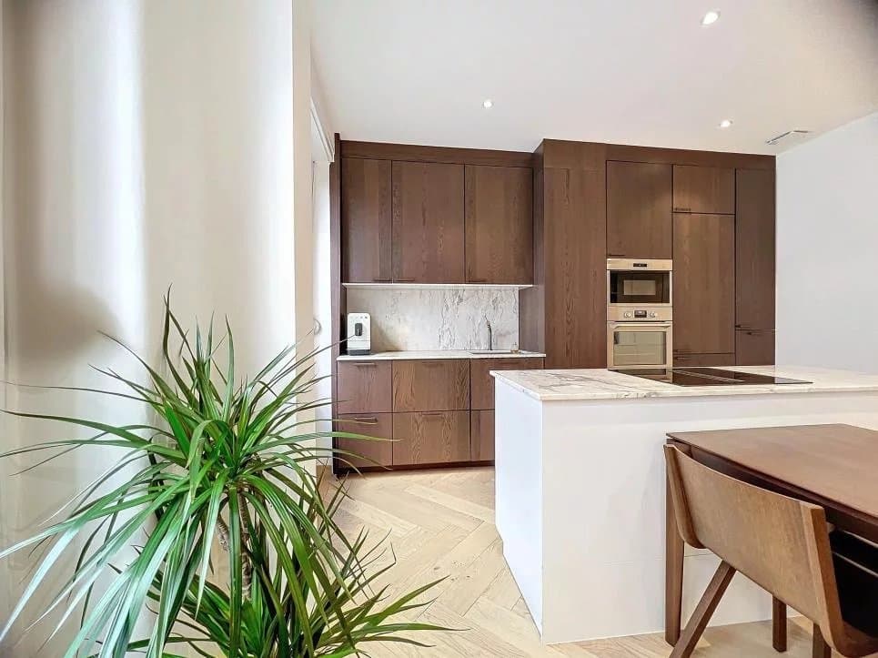 Magnifique appartement 4 pièces entièrement rénové — 4