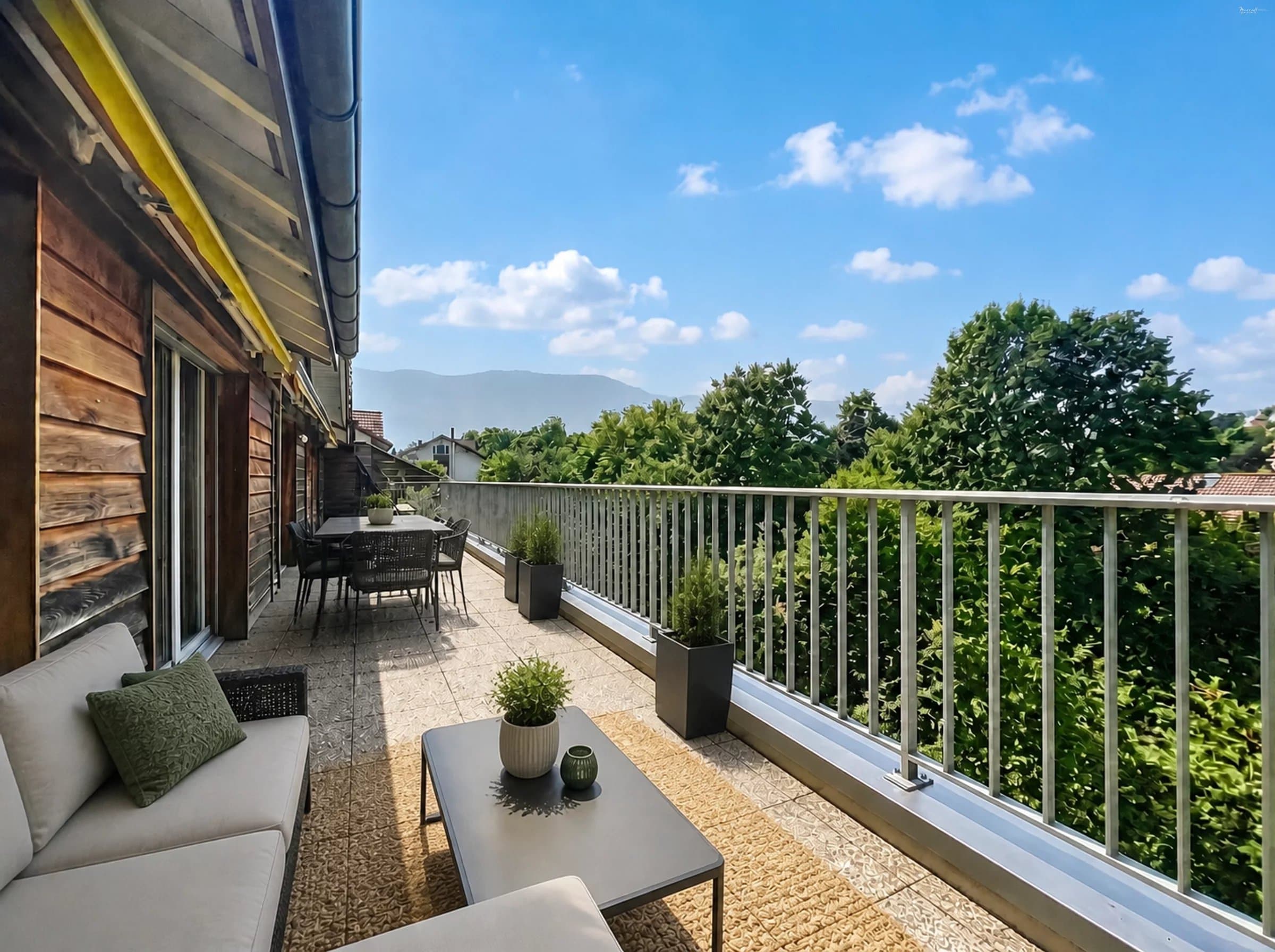 Prachtvolle, zweiseitig ausgerichtete Attikawohnung mit Terrasse in reiner Südlage und Blick auf den Salève — 7