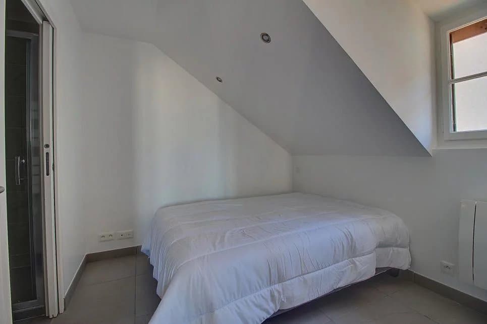 Appartement meublé récent proche de Genève — 4