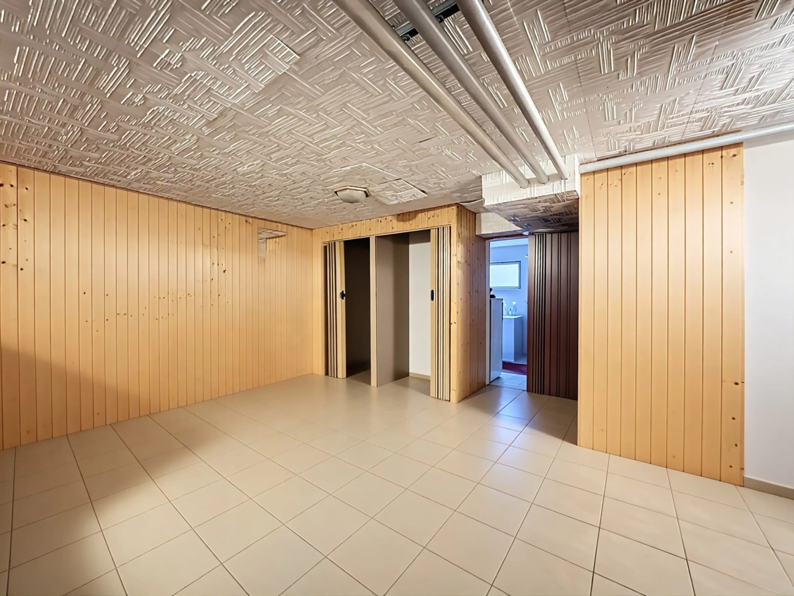 Maison lumineuse avec cheminée, jardin et fort potentiel — 3