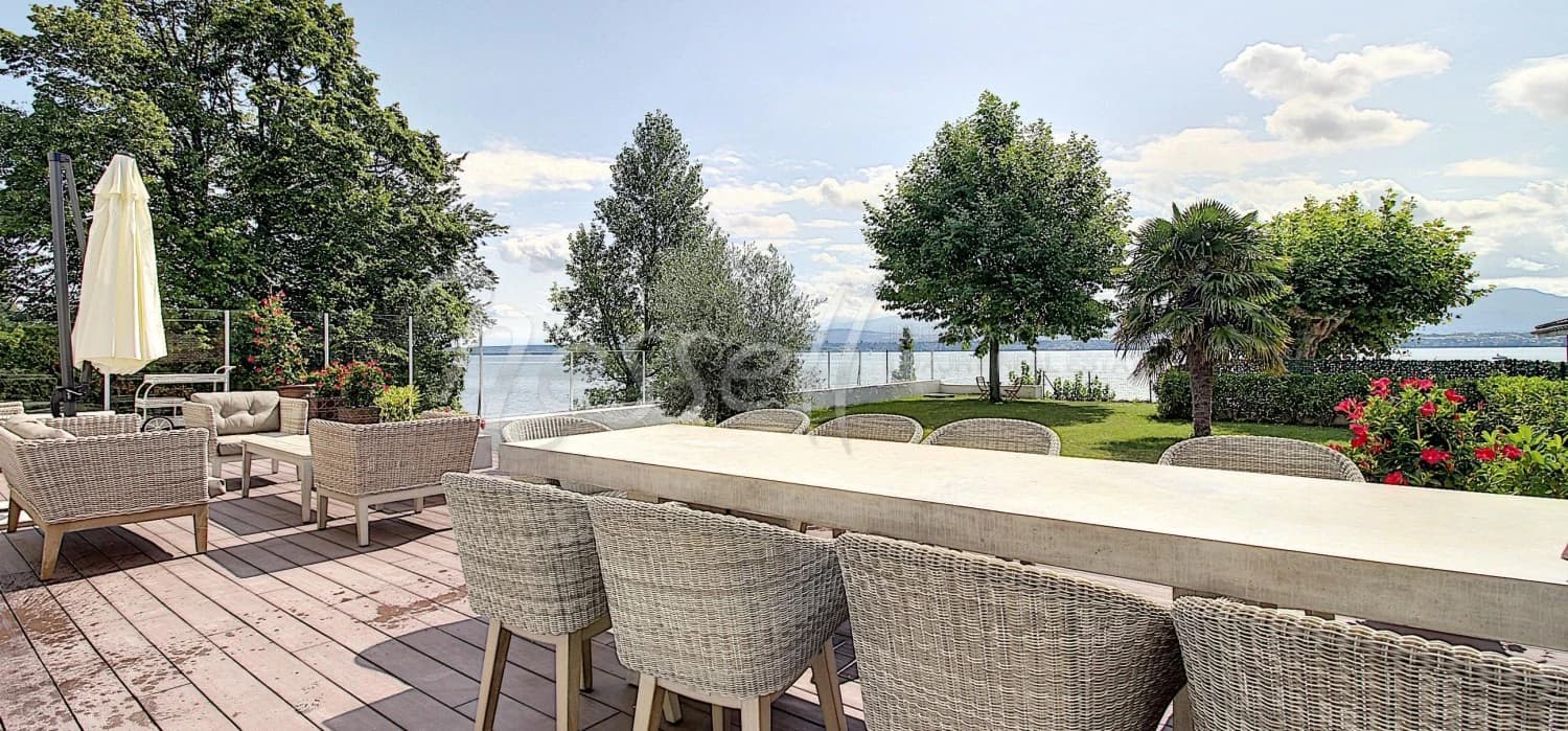 Appartement de prestige au bord du Lac