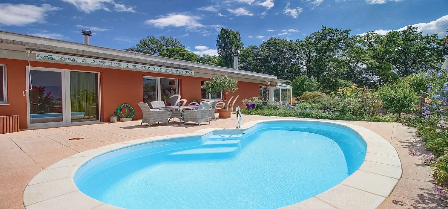 Charmante villa mitoyenne à Vandoeuvres