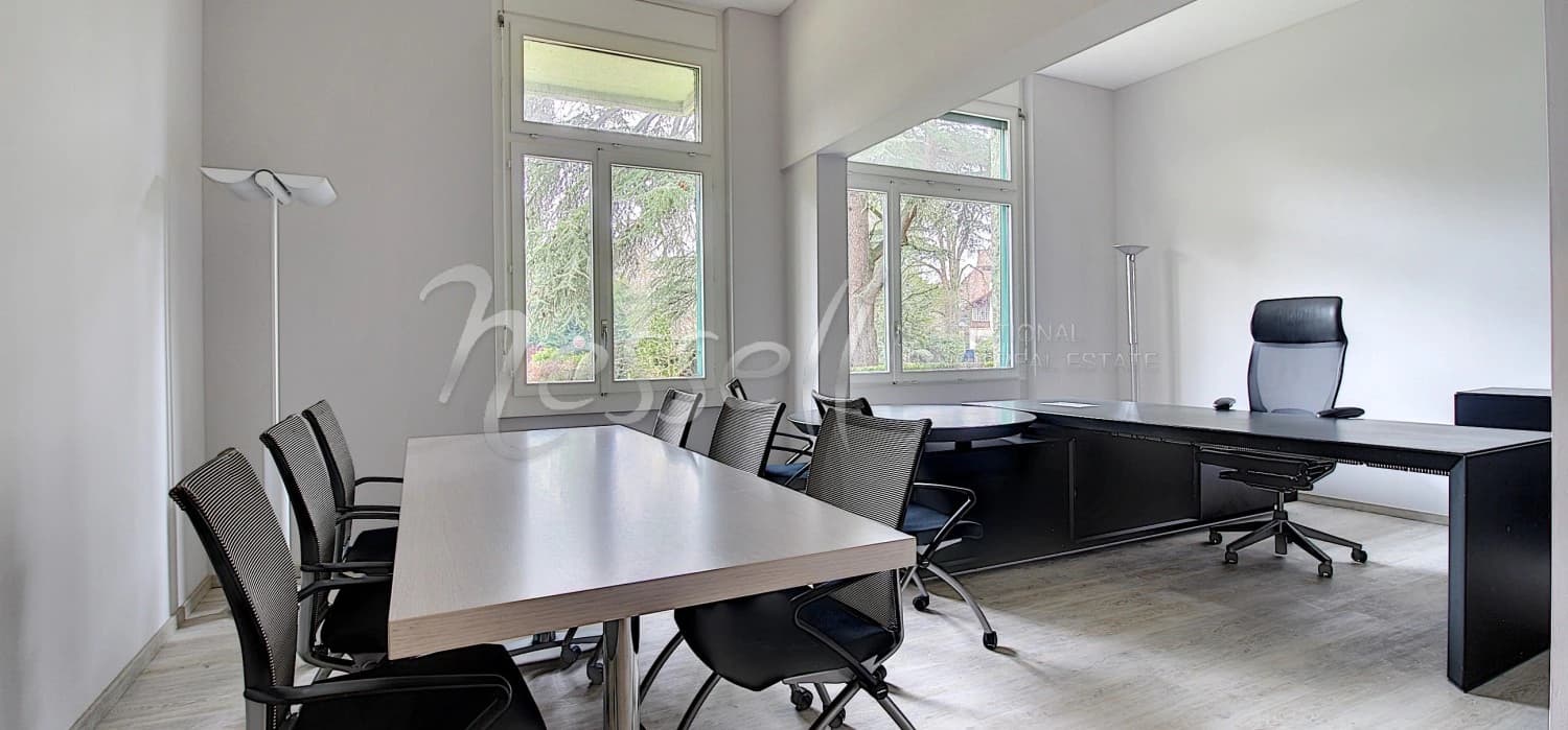 Beaux bureaux neufs en location à Geneve
