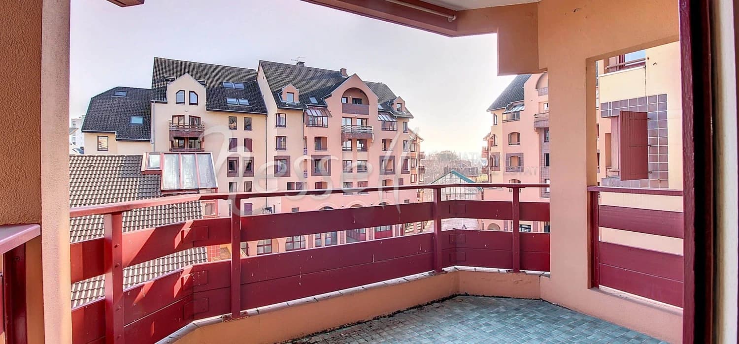 Lumineux appartement à cinquante mètres de Genève
