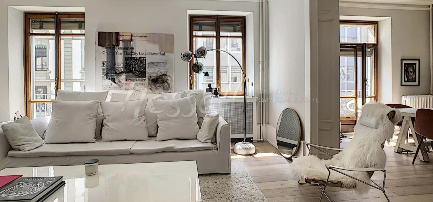 Trois confortables appartements rénovés vendus ensemble